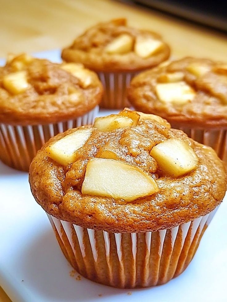 کیک سیب دارچین